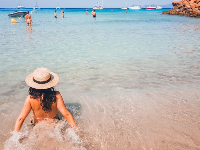 ¿Ibiza o Formentera? Guía para Elegir tu Isla Ideal