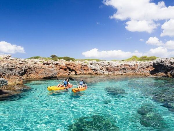 Aventura en Mallorca: Kayak, Buceo y Senderismo para Todos los Gustos