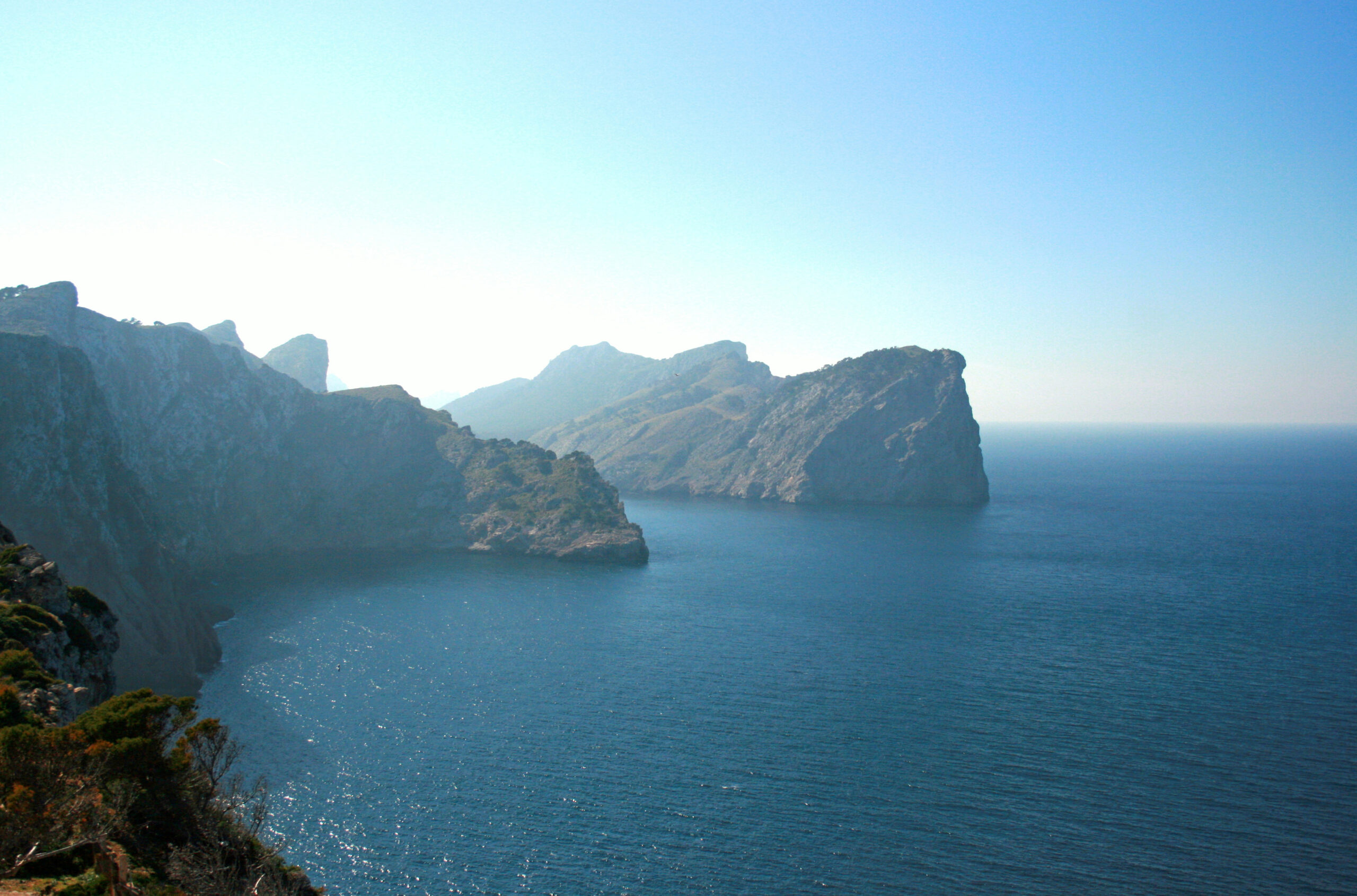 Rutas de Senderismo por Mallorca: Entre Montañas y Miradores